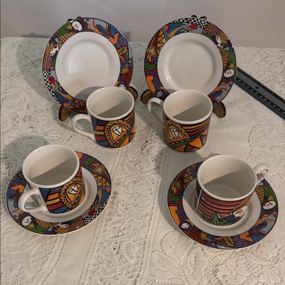 Vitromaster Metropolitan Museum Tea Coffee Expresso Cup and Saucer 1994 set/4